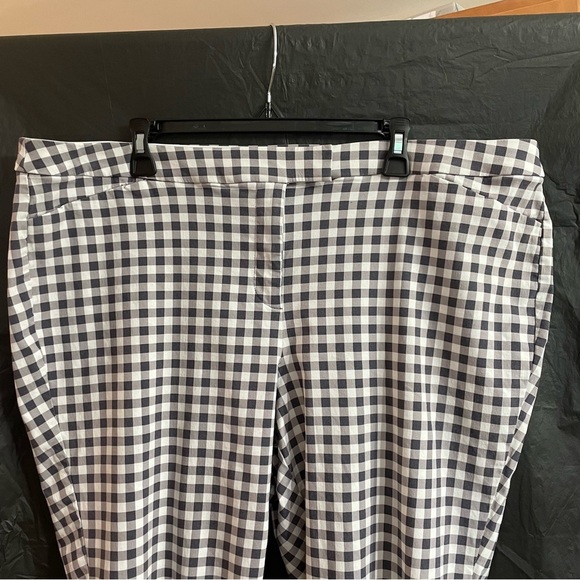 Lane Bryant 22 Checkered Ankle Pants Summer Resort Vacation Casual - Picture 2 of 6